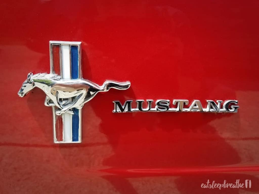 classic-mustang-emblem